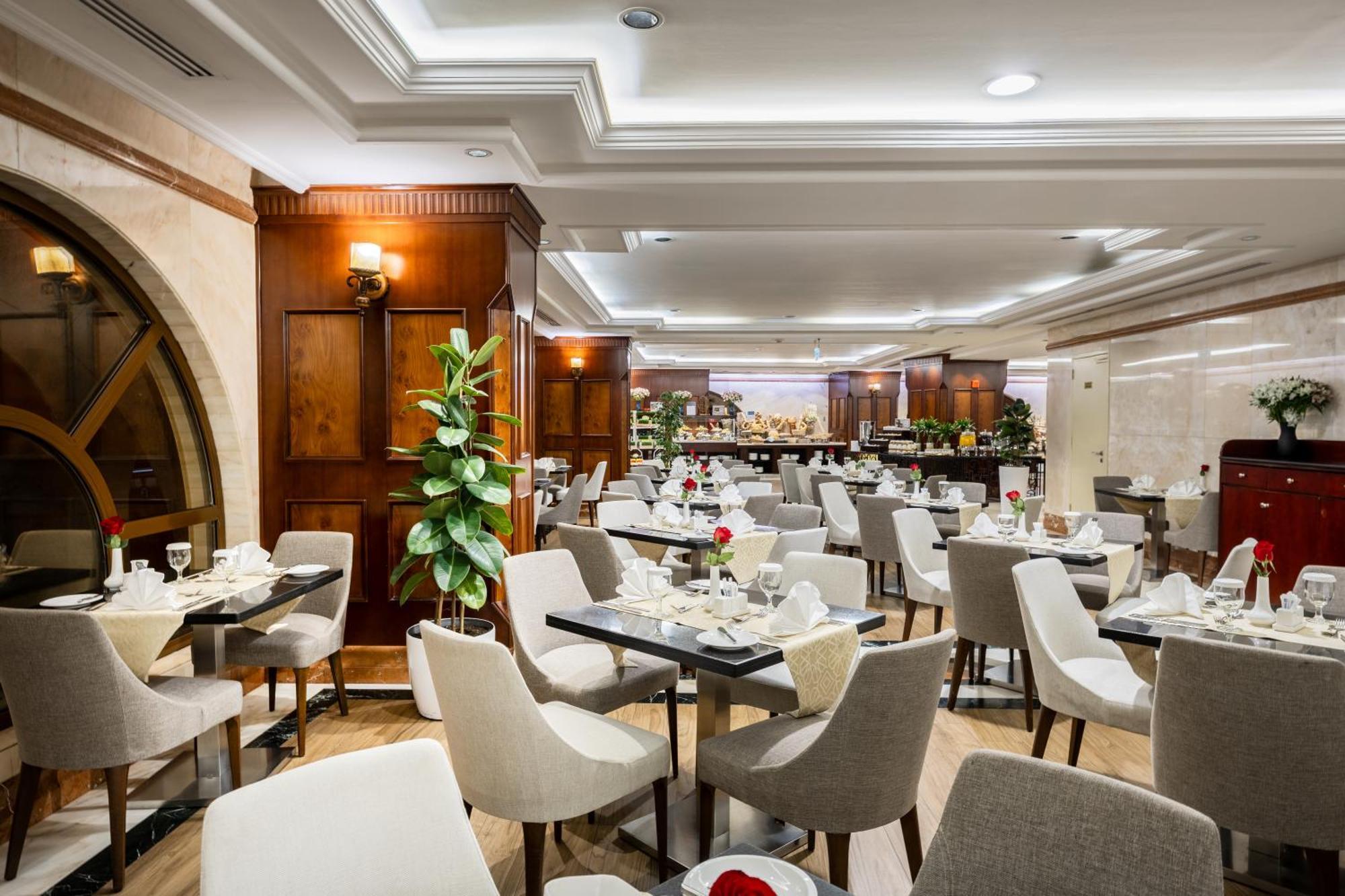 อัล ไอมัน รอยัล โฮเต็ล  Hotel Medina ภายนอก รูปภาพ