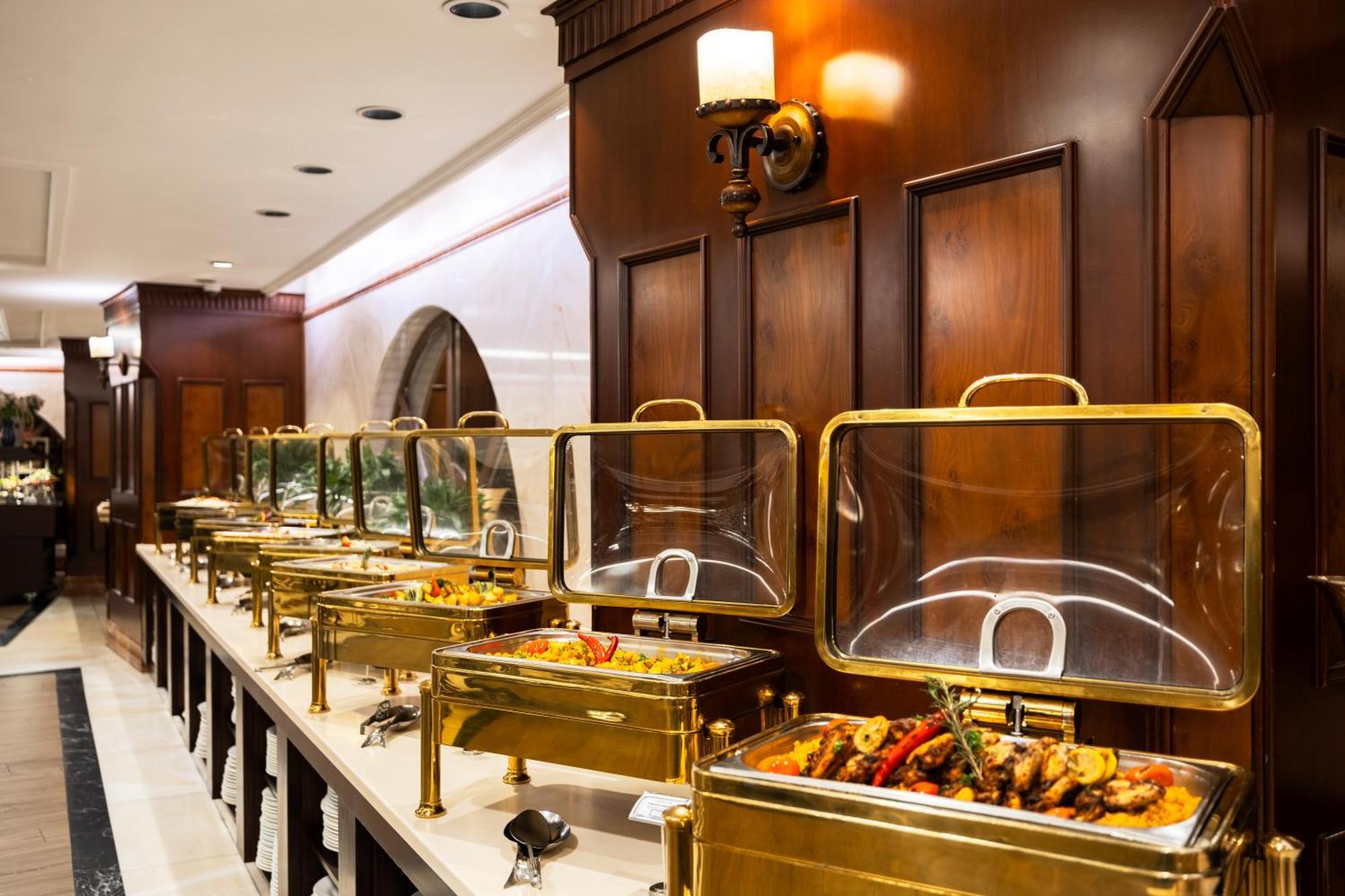 อัล ไอมัน รอยัล โฮเต็ล  Hotel Medina ภายนอก รูปภาพ