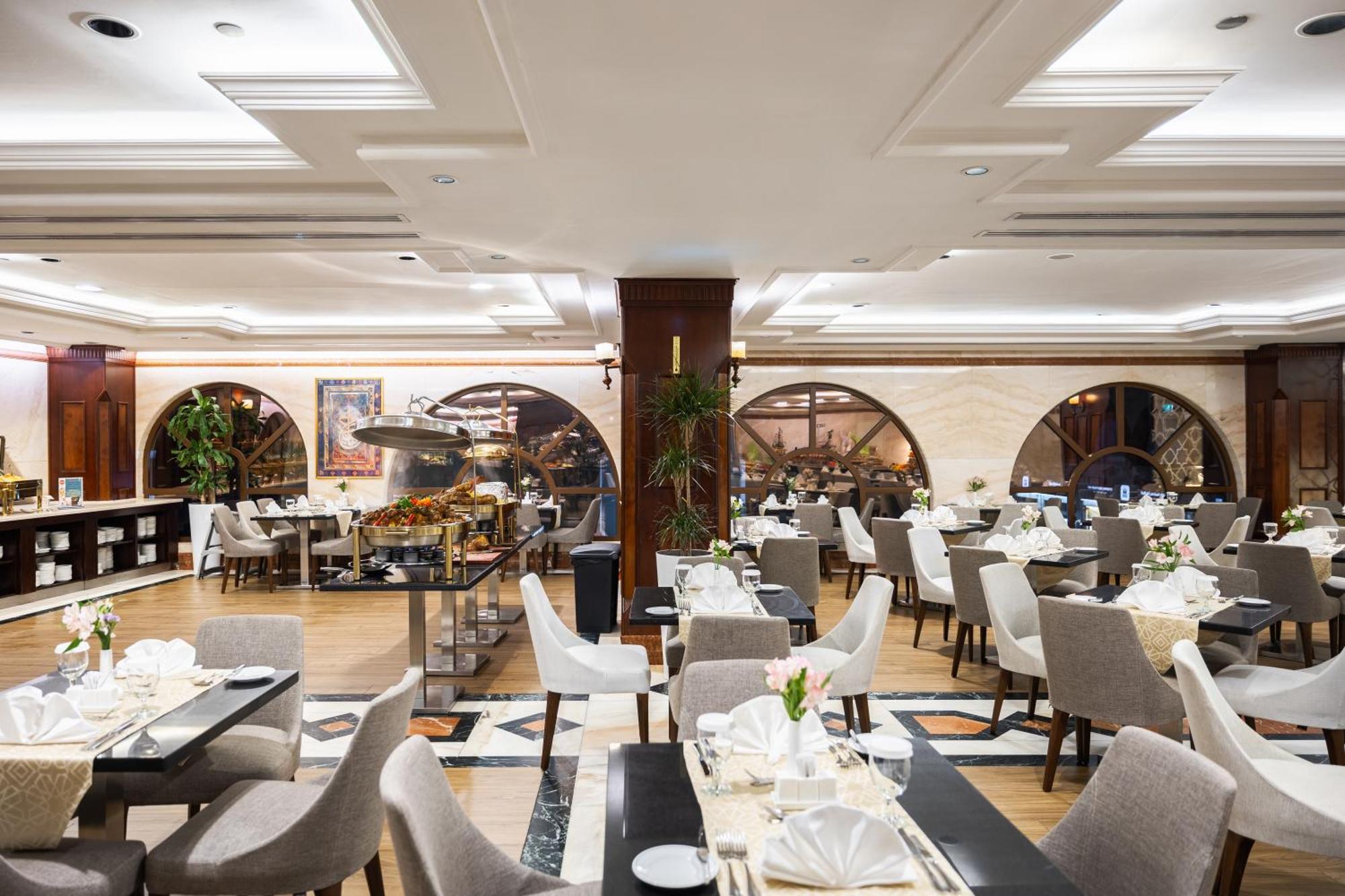 อัล ไอมัน รอยัล โฮเต็ล  Hotel Medina ภายนอก รูปภาพ